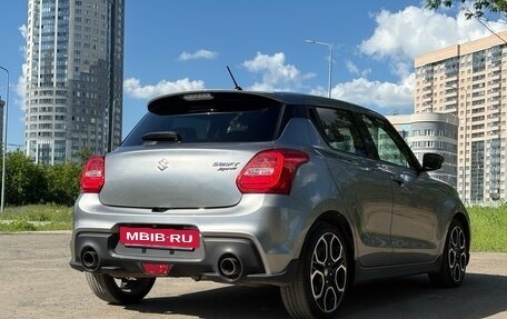 Suzuki Swift V, 2022 год, 1 700 000 рублей, 6 фотография