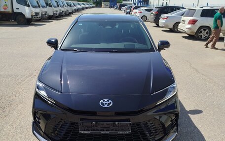 Toyota Camry, 2025 год, 3 600 000 рублей, 4 фотография