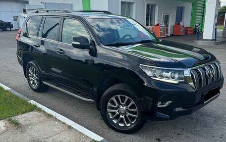 Toyota Land Cruiser Prado 150 рестайлинг 2, 2017 год, 4 450 000 рублей, 1 фотография