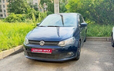 Volkswagen Polo VI (EU Market), 2014 год, 700 000 рублей, 1 фотография