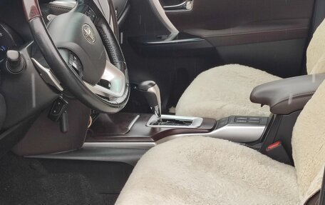 Toyota Fortuner II, 2019 год, 3 800 000 рублей, 10 фотография