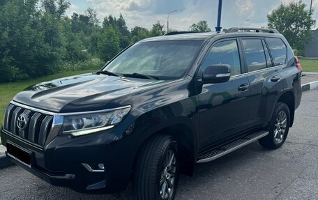 Toyota Land Cruiser Prado 150 рестайлинг 2, 2017 год, 4 450 000 рублей, 2 фотография