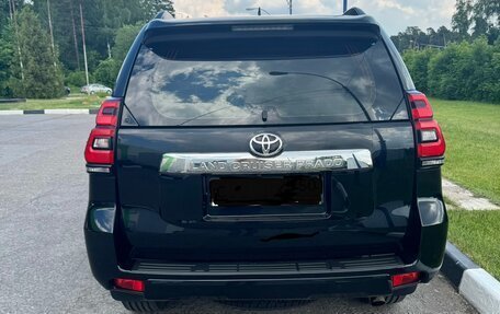 Toyota Land Cruiser Prado 150 рестайлинг 2, 2017 год, 4 450 000 рублей, 4 фотография