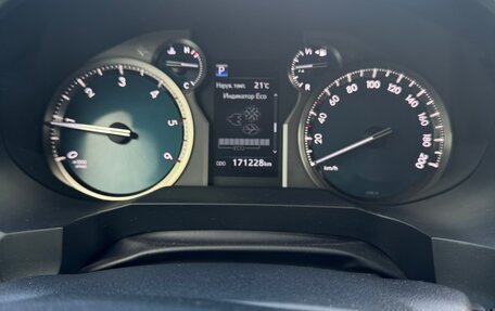 Toyota Land Cruiser Prado 150 рестайлинг 2, 2017 год, 4 450 000 рублей, 6 фотография