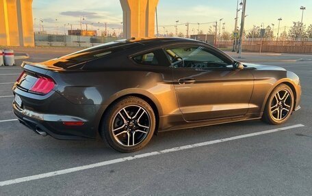 Ford Mustang VI рестайлинг, 2019 год, 3 400 000 рублей, 2 фотография