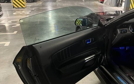 Ford Mustang VI рестайлинг, 2019 год, 3 400 000 рублей, 15 фотография