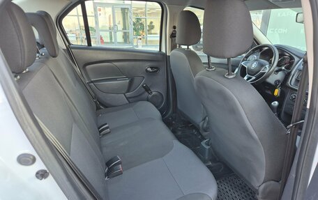 Renault Logan II, 2018 год, 775 000 рублей, 8 фотография