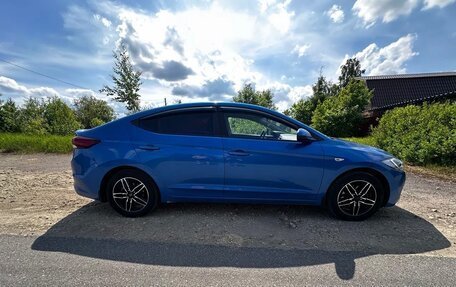 Hyundai Elantra VI рестайлинг, 2017 год, 1 350 000 рублей, 4 фотография