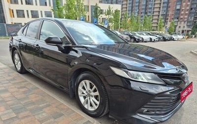 Toyota Camry, 2018 год, 2 096 000 рублей, 1 фотография