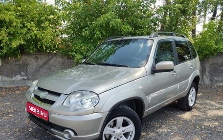 Chevrolet Niva I рестайлинг, 2014 год, 580 000 рублей, 1 фотография
