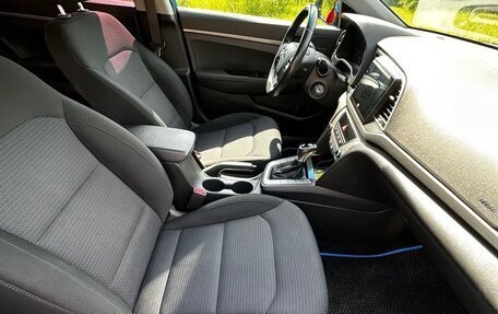 Hyundai Elantra VI рестайлинг, 2017 год, 1 350 000 рублей, 8 фотография