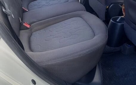 Hyundai i20 IB рестайлинг, 2010 год, 700 000 рублей, 8 фотография