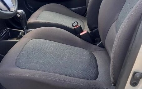Hyundai i20 IB рестайлинг, 2010 год, 700 000 рублей, 7 фотография