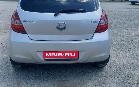 Hyundai i20 IB рестайлинг, 2010 год, 700 000 рублей, 3 фотография