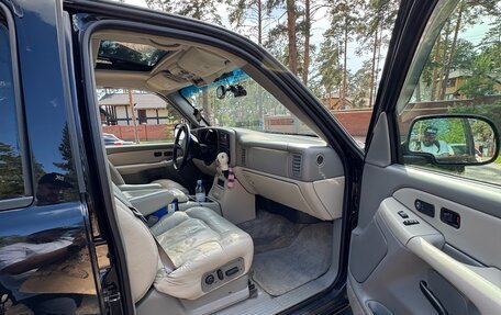 Chevrolet Suburban, 2000 год, 1 800 000 рублей, 10 фотография