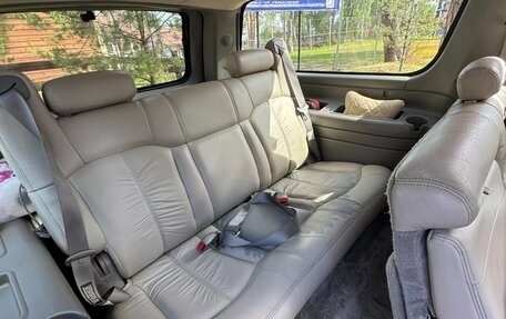 Chevrolet Suburban, 2000 год, 1 800 000 рублей, 8 фотография