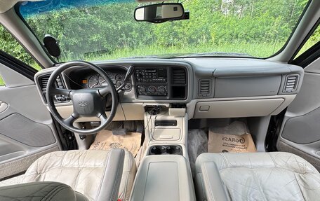 Chevrolet Suburban, 2000 год, 1 800 000 рублей, 19 фотография
