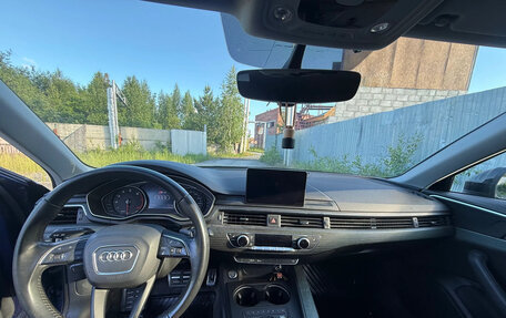 Audi A4, 2018 год, 2 300 000 рублей, 9 фотография