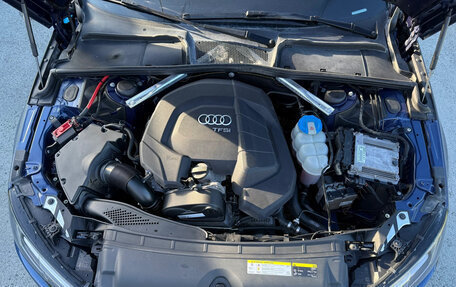 Audi A4, 2018 год, 2 300 000 рублей, 10 фотография