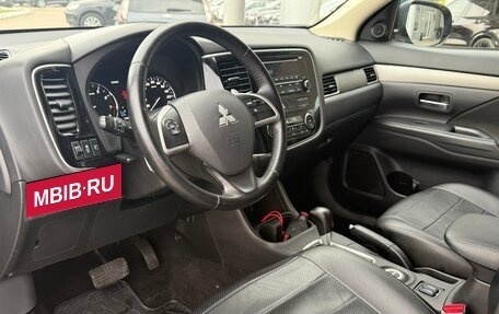 Mitsubishi Outlander III рестайлинг 3, 2013 год, 1 430 000 рублей, 11 фотография