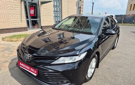 Toyota Camry, 2018 год, 2 096 000 рублей, 4 фотография