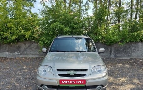 Chevrolet Niva I рестайлинг, 2014 год, 580 000 рублей, 3 фотография