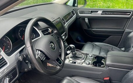 Volkswagen Touareg III, 2015 год, 2 600 000 рублей, 6 фотография