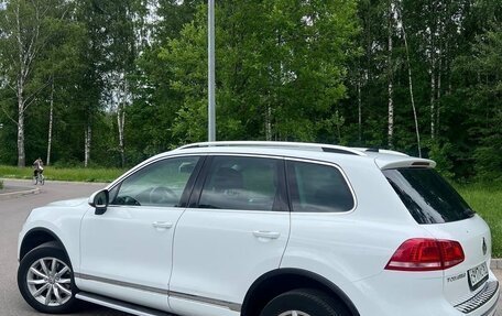 Volkswagen Touareg III, 2015 год, 2 600 000 рублей, 2 фотография