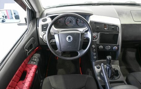 SsangYong Kyron I, 2011 год, 939 900 рублей, 12 фотография
