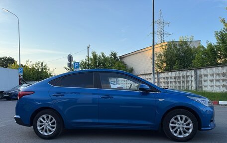 Hyundai Solaris II рестайлинг, 2021 год, 1 300 000 рублей, 4 фотография