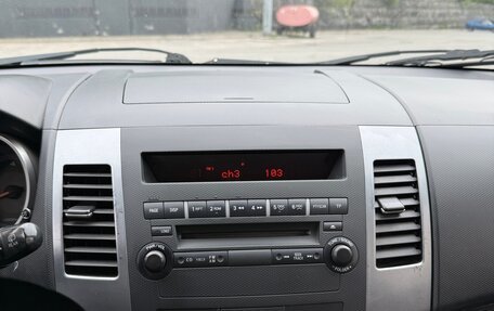Mitsubishi Outlander III рестайлинг 3, 2007 год, 1 150 000 рублей, 8 фотография