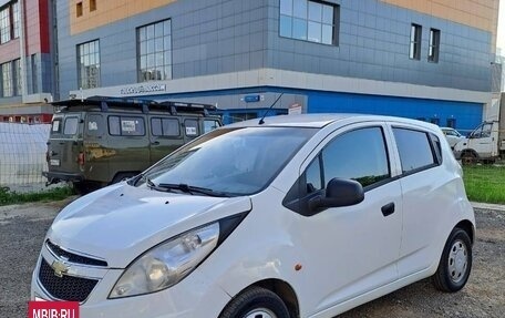 Chevrolet Spark III, 2011 год, 419 000 рублей, 2 фотография