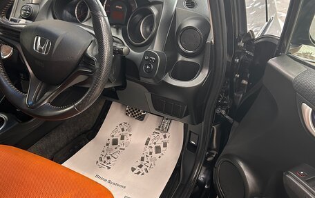 Honda Fit III, 2011 год, 970 000 рублей, 13 фотография