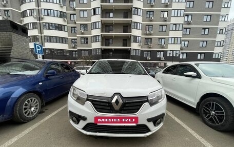 Renault Logan II, 2018 год, 450 000 рублей, 11 фотография
