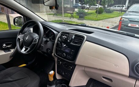 Renault Logan II, 2018 год, 450 000 рублей, 14 фотография