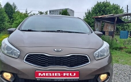 KIA cee'd III, 2013 год, 1 070 000 рублей, 2 фотография