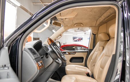 Volkswagen Multivan T5, 2011 год, 2 430 000 рублей, 8 фотография