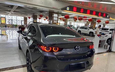 Mazda 3, 2022 год, 1 700 000 рублей, 4 фотография