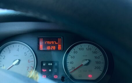 Renault Logan I, 2013 год, 600 000 рублей, 8 фотография