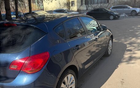 Opel Astra J, 2010 год, 590 000 рублей, 3 фотография