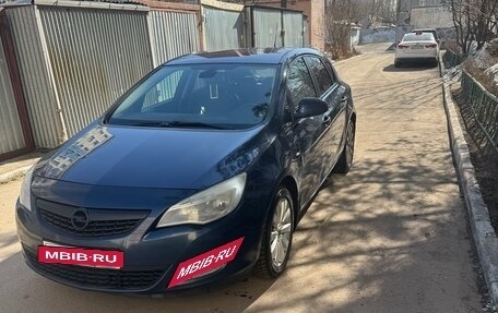 Opel Astra J, 2010 год, 590 000 рублей, 6 фотография
