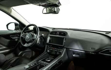Jaguar F-Pace, 2016 год, 3 400 000 рублей, 10 фотография