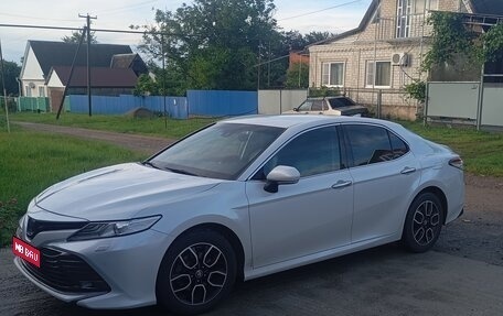 Toyota Camry, 2018 год, 2 800 000 рублей, 1 фотография