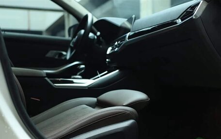 BMW 3 серия, 2022 год, 3 240 000 рублей, 10 фотография