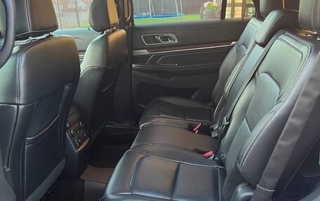 Ford Explorer VI, 2015 год, 2 600 000 рублей, 10 фотография