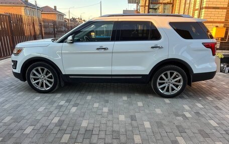 Ford Explorer VI, 2015 год, 2 600 000 рублей, 5 фотография
