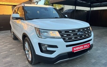 Ford Explorer VI, 2015 год, 2 600 000 рублей, 2 фотография