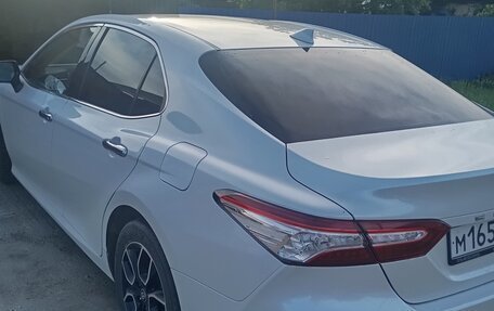 Toyota Camry, 2018 год, 2 800 000 рублей, 3 фотография