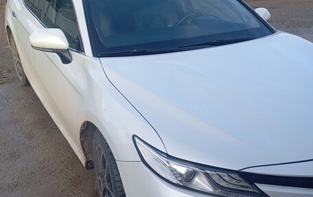 Toyota Camry, 2018 год, 2 800 000 рублей, 2 фотография