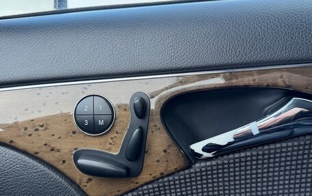 Mercedes-Benz E-Класс, 2002 год, 1 080 000 рублей, 31 фотография